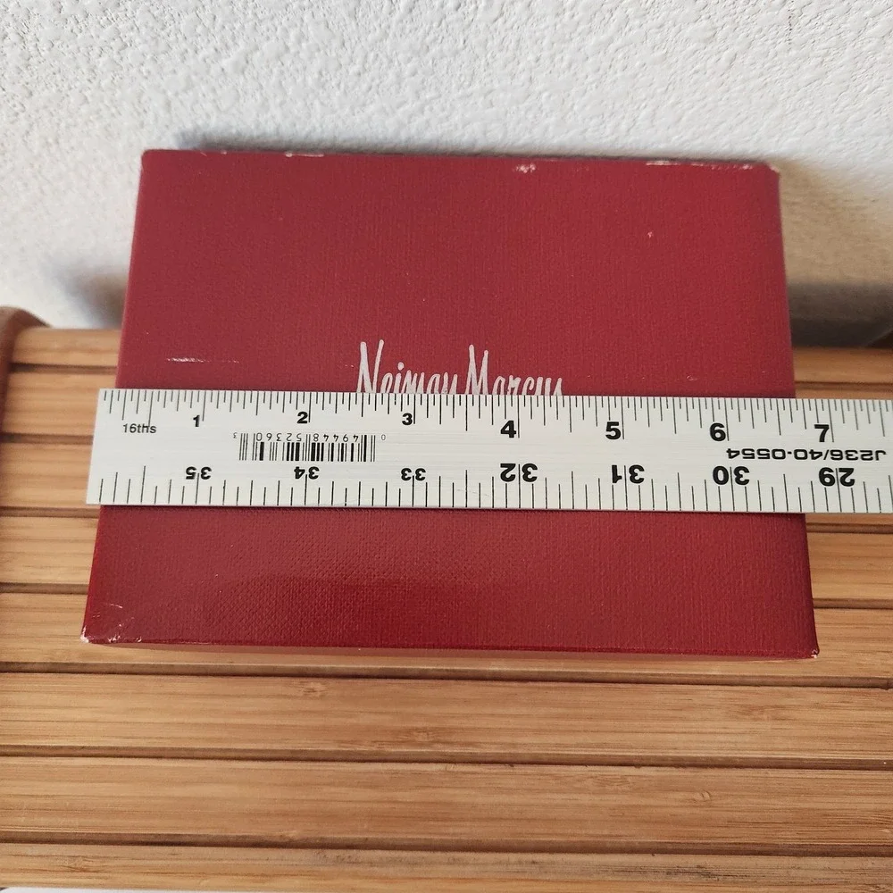 VTG Red Gray Neiman Marcus Christmas Small Gift‎ Box With Original Tissue Paper